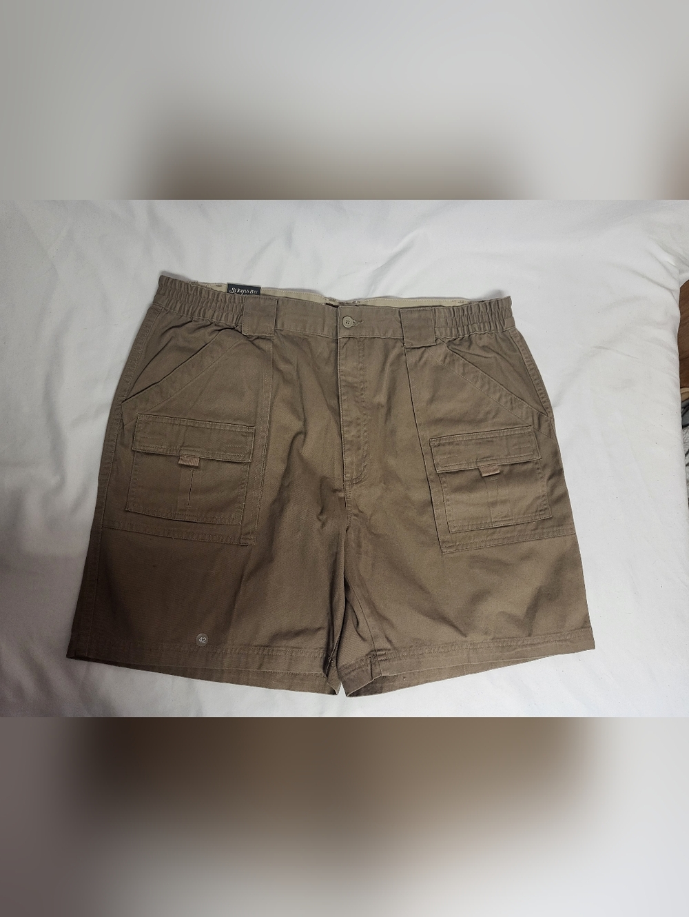 St Johns Bay Men's Brown Cargo Shorts 42 X7in NWT